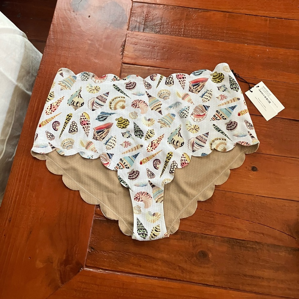 Marysia scallop edge Santa Monica bikini bottom in white seashell Sz XXL. NWT
